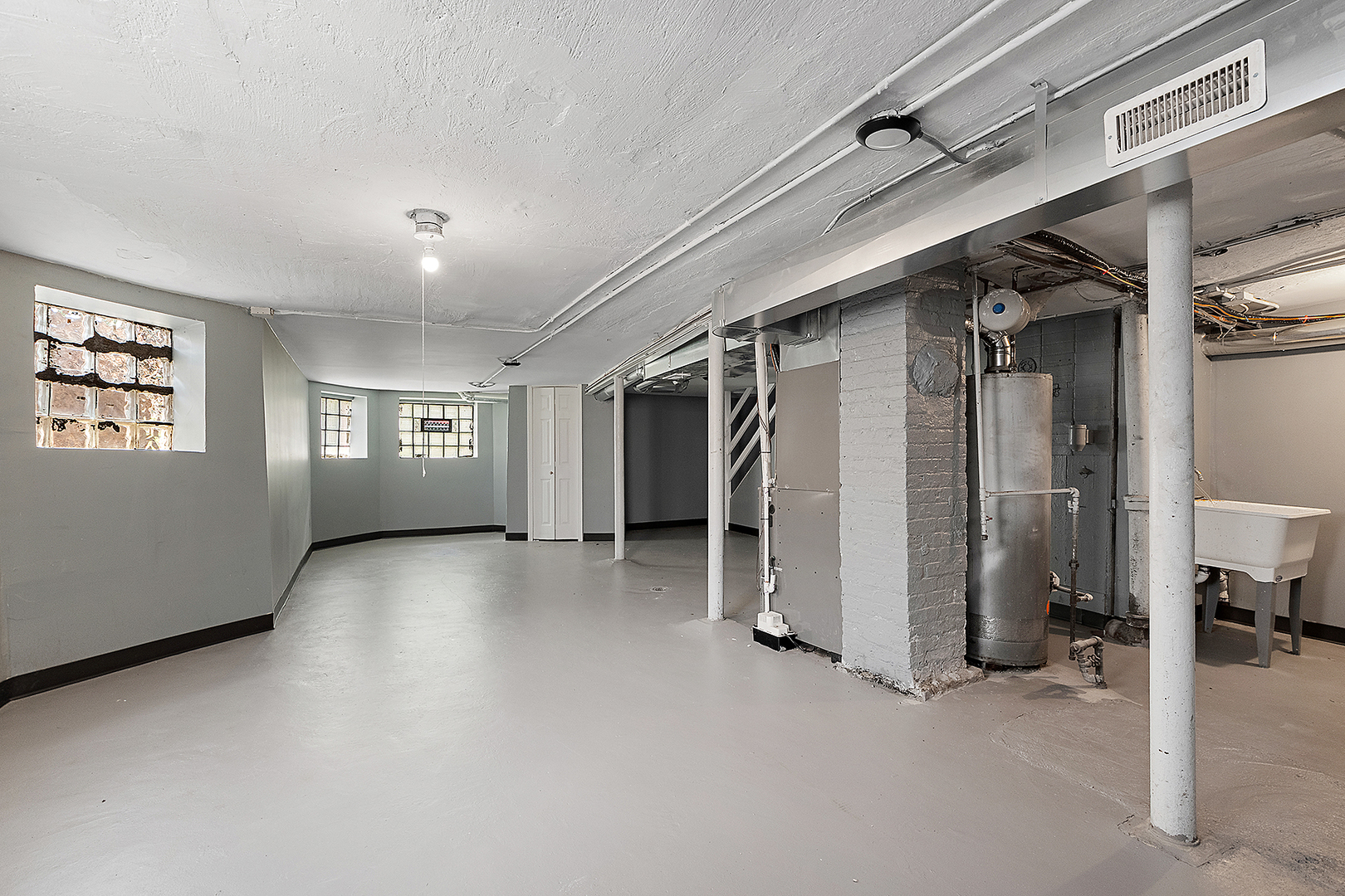 6541 S Hermitage Avenue, Chicago, IL 60636