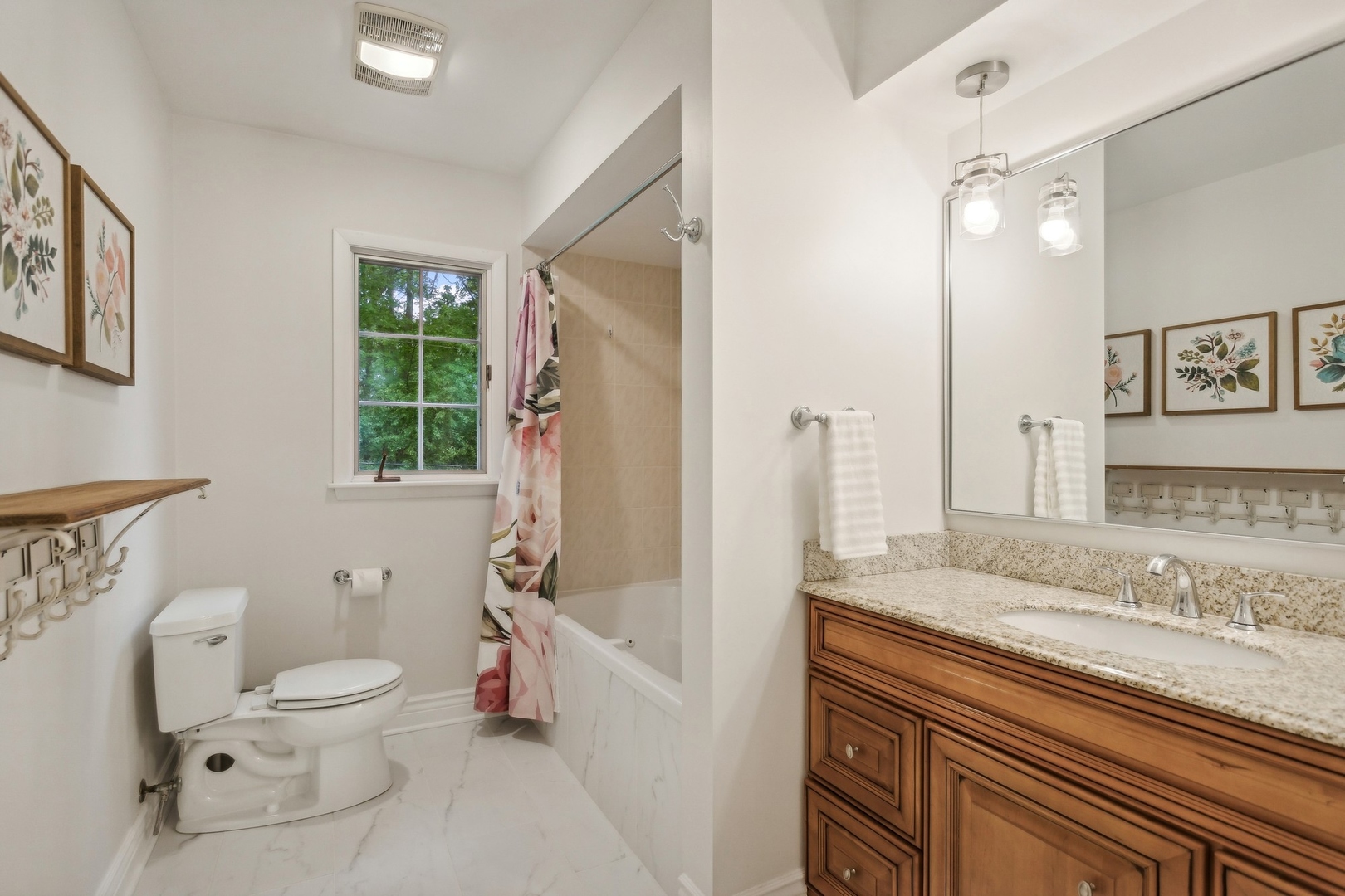 36 E 55th Street, Hinsdale, IL 60521