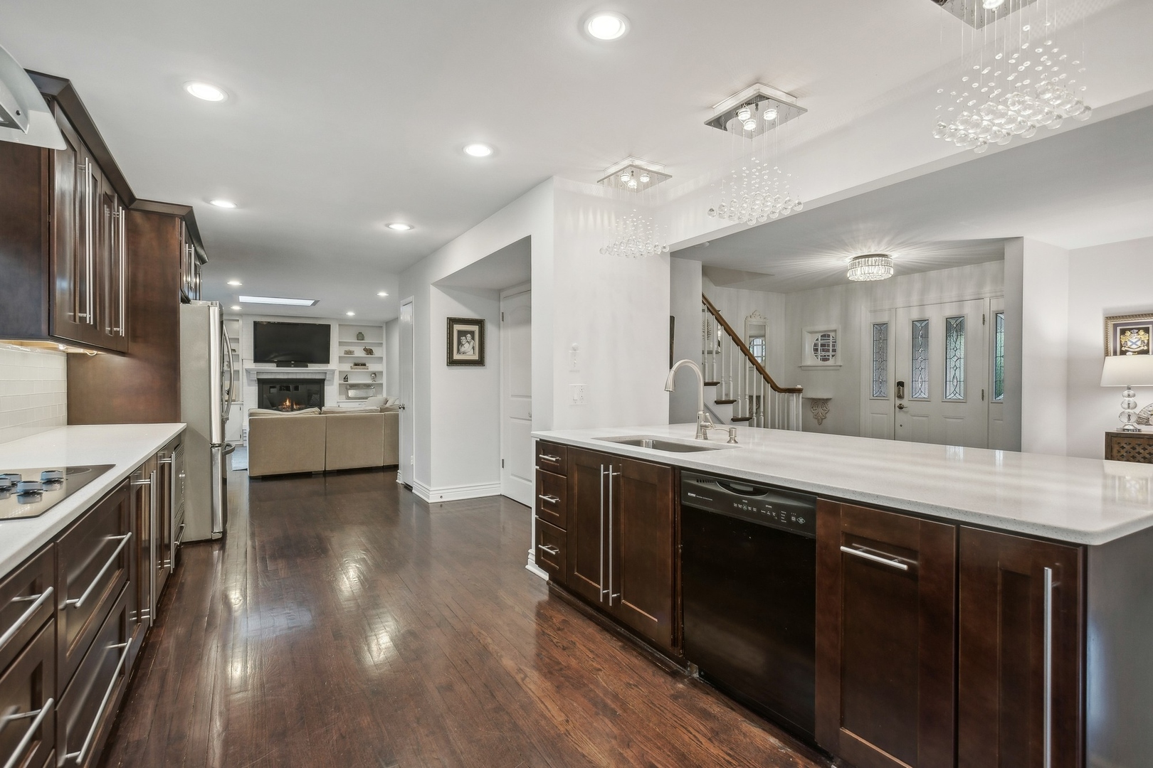 36 E 55th Street, Hinsdale, IL 60521