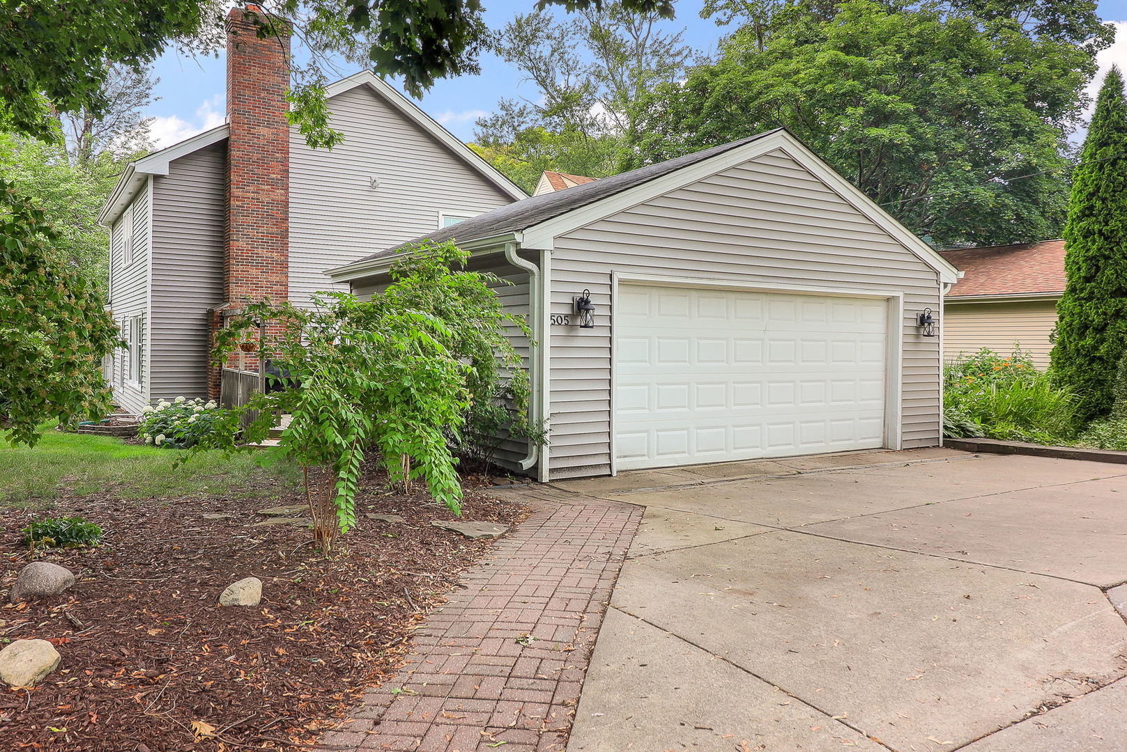 505 Highland Avenue, West Chicago, IL 60185