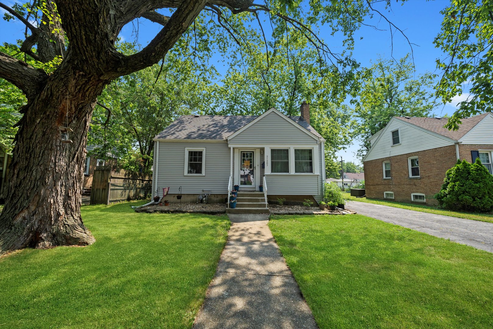 21207 Locust Street, Matteson, IL 60443