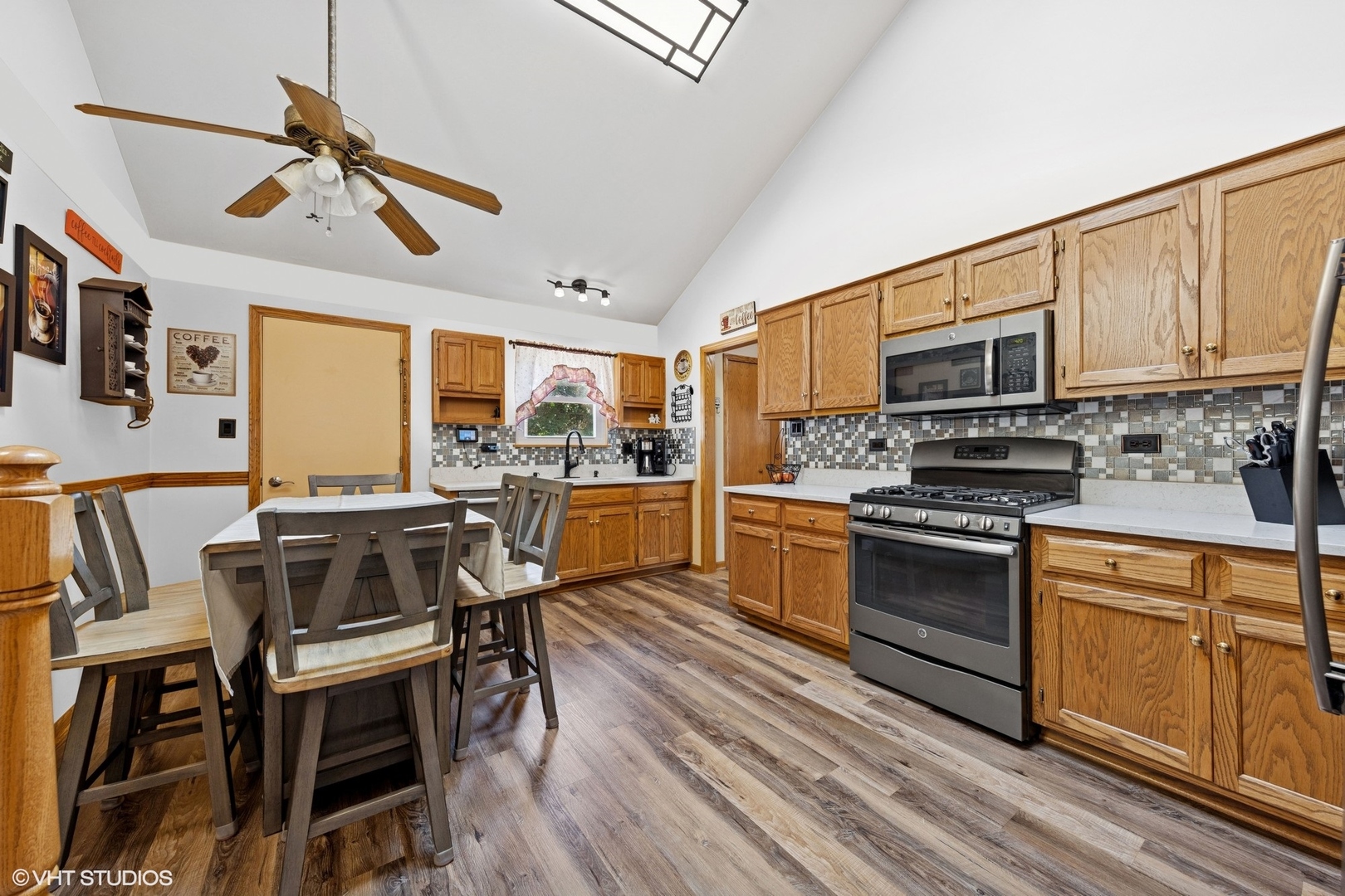 1908 Chestnut Hill Road, Plainfield, IL 60586