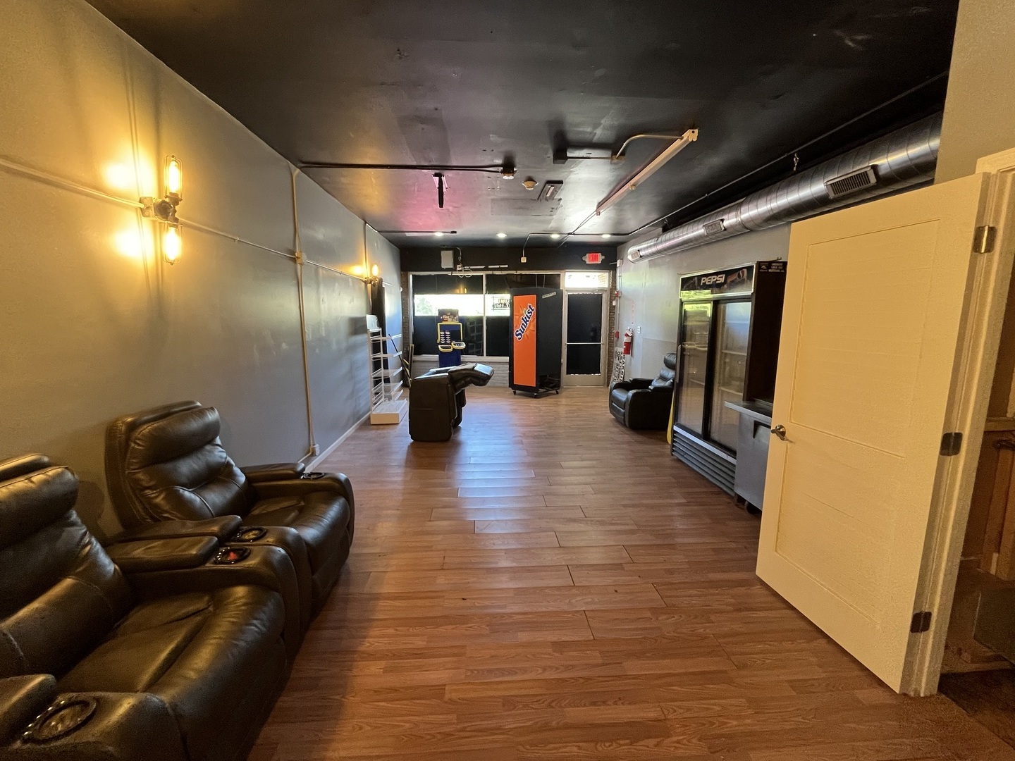 13041 Southwest Highway, Chicago Ridge, IL 60415