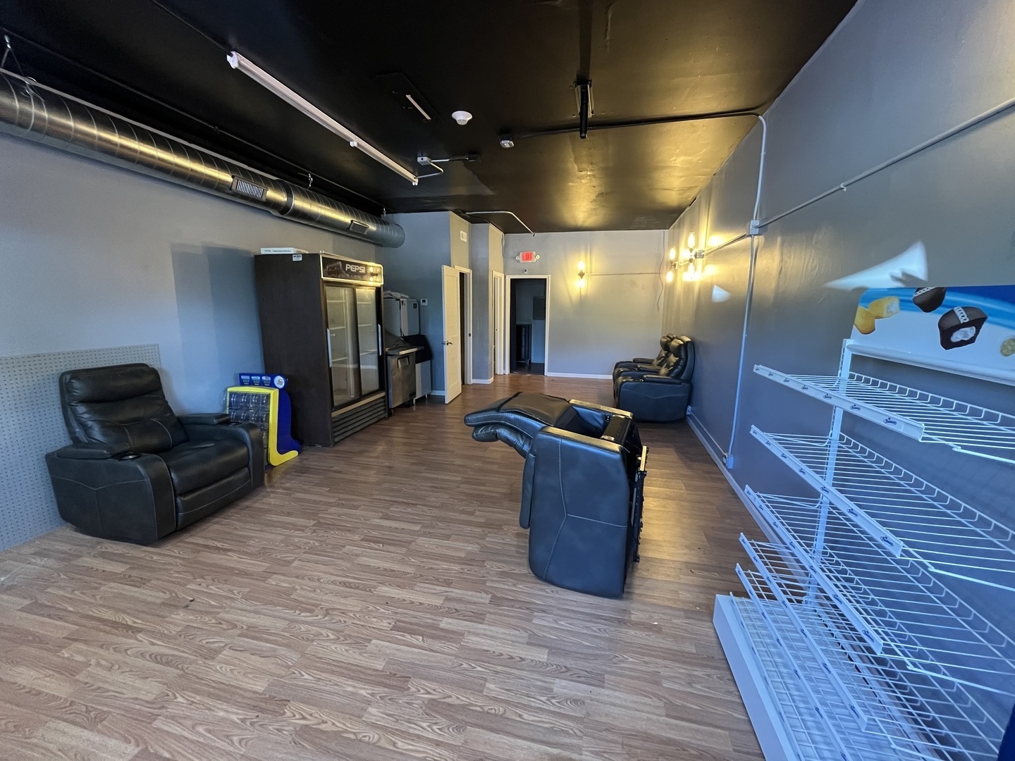 13041 Southwest Highway, Chicago Ridge, IL 60415