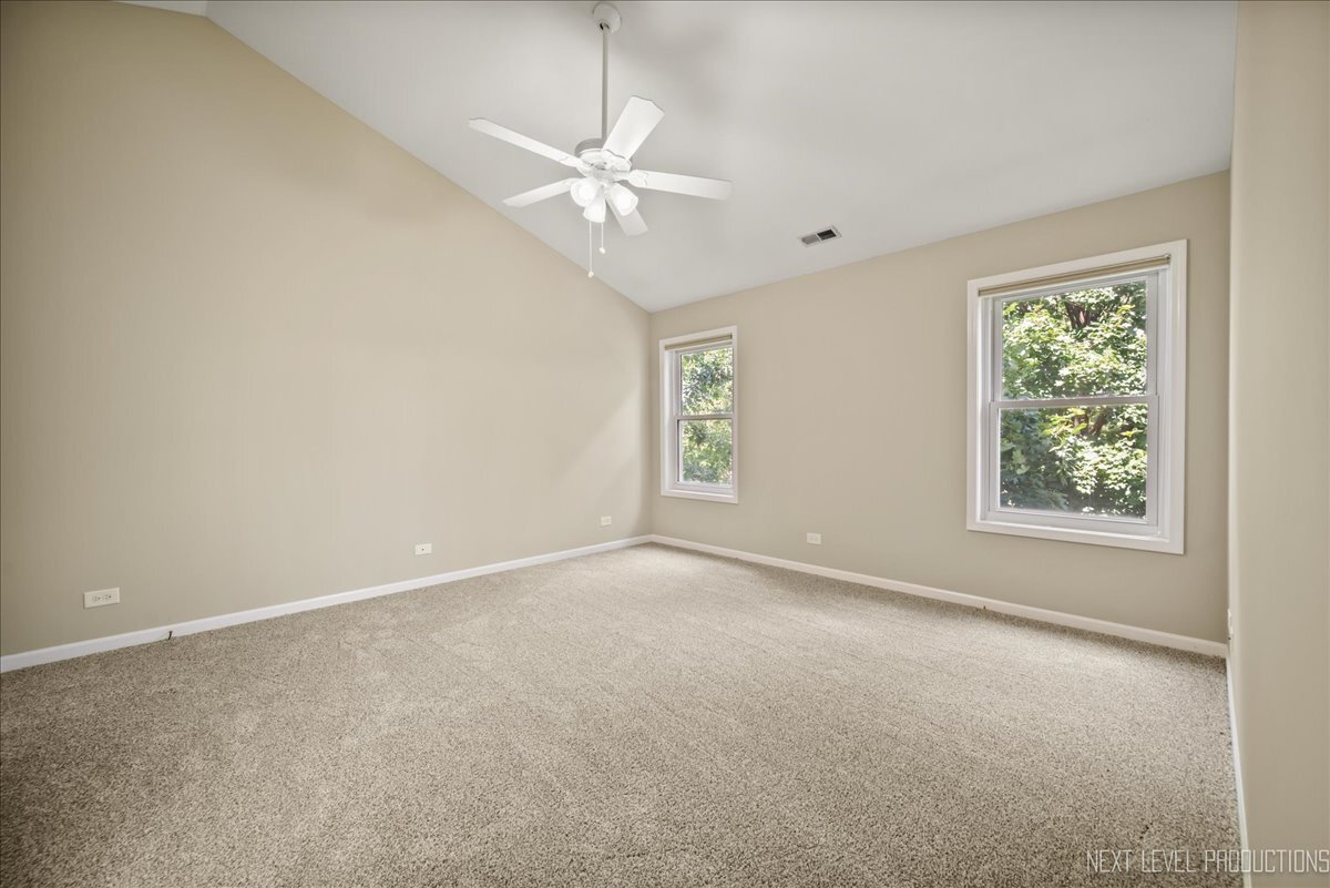 2444 Deerfield Drive, Aurora, IL 60506