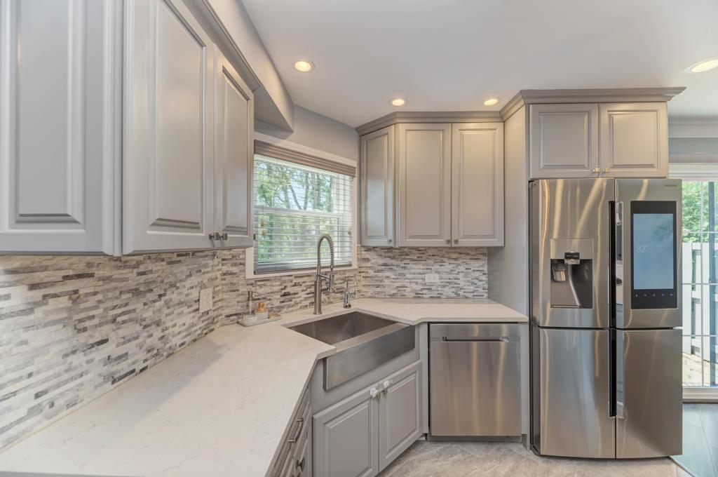 2716 Burton Drive, Westchester, IL 60154