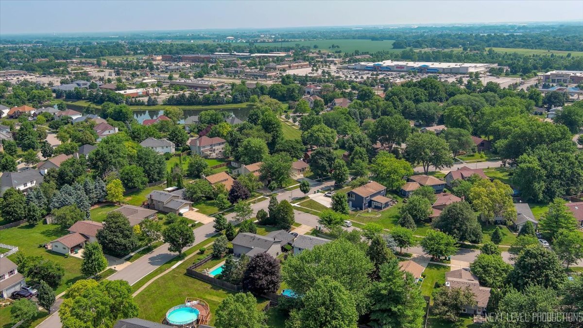 24106 W Pheasant Chase Drive, Plainfield, IL 60544
