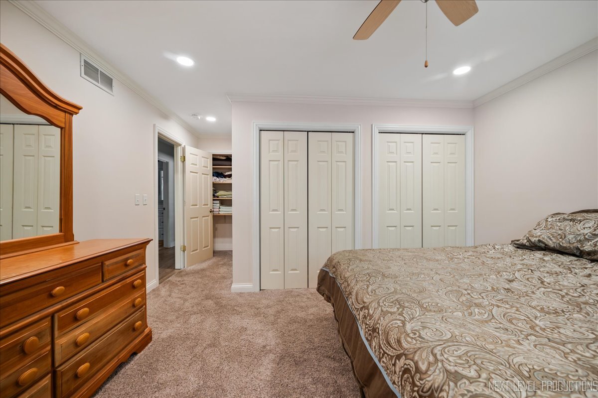 24106 W Pheasant Chase Drive, Plainfield, IL 60544