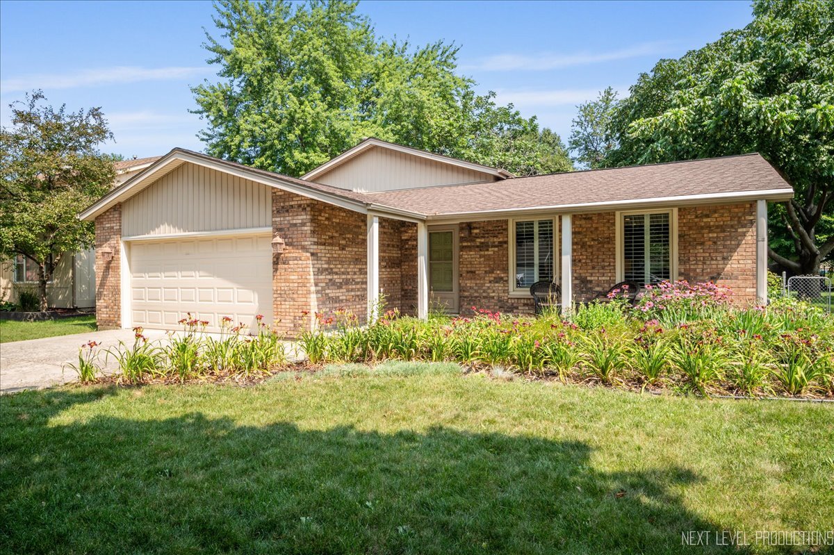 24106 W Pheasant Chase Drive, Plainfield, IL 60544