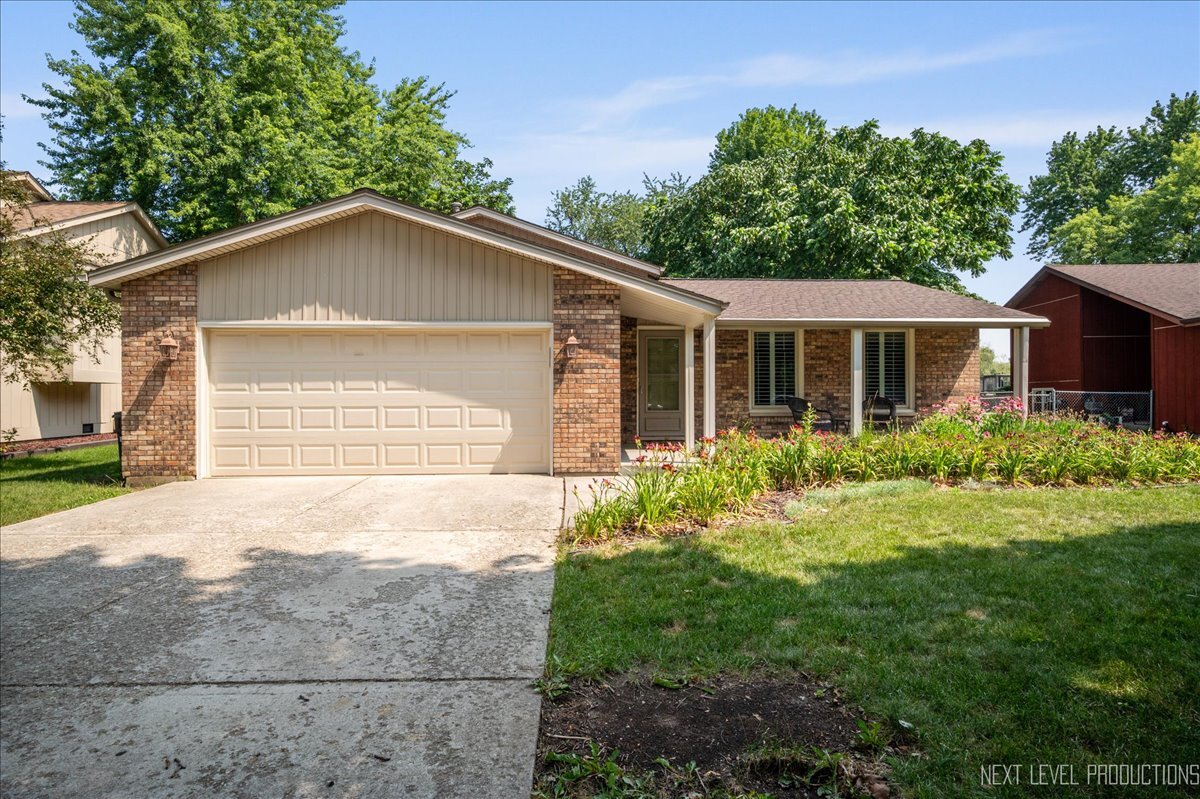 24106 W Pheasant Chase Drive, Plainfield, IL 60544