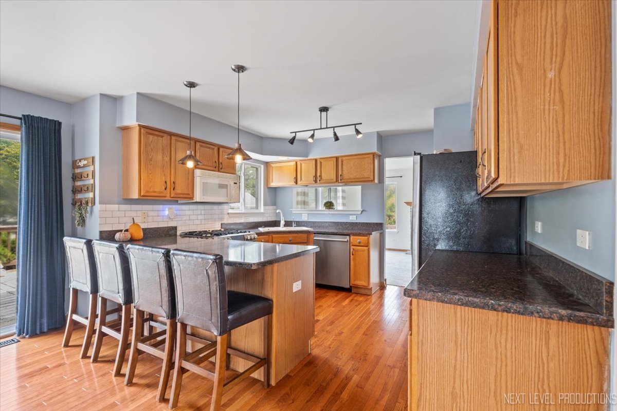 2474 Spring Valley Court, Aurora, IL 60503