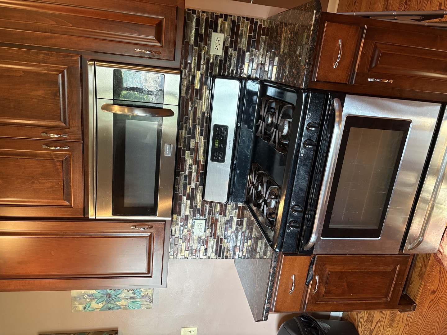 2205 Mayfair Avenue, Westchester, IL 60154