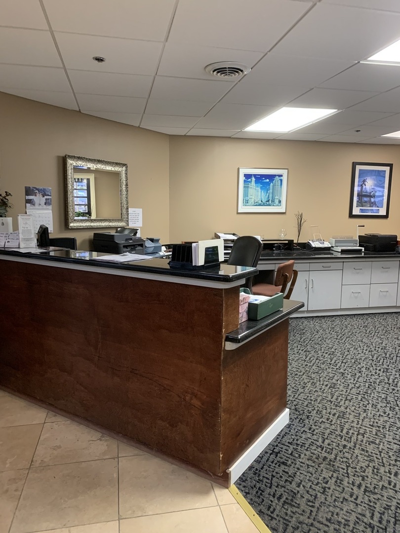 15426 S 70th Court #102, Orland Park, IL 60462