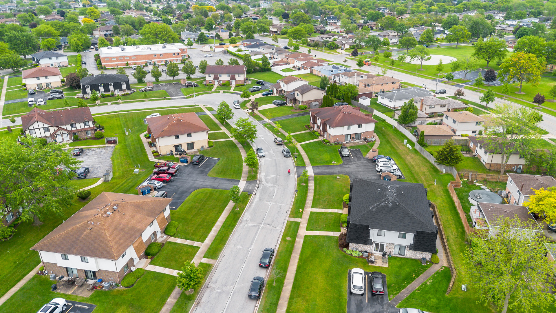 8517 STEVEN Place #4, Tinley Park, IL 60477
