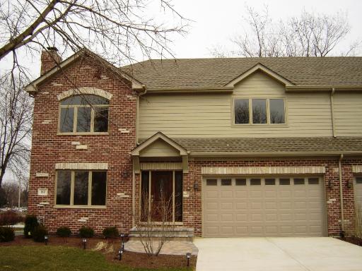 217 W QUINCY Street, Westmont, IL 60559