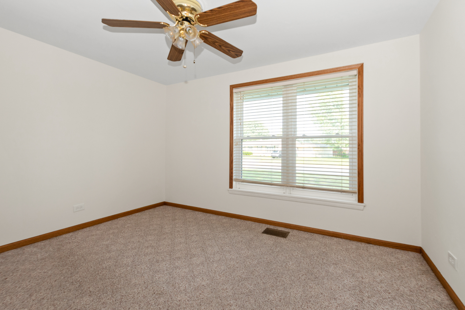 8928 S Ryan Road, Hometown, IL 60456