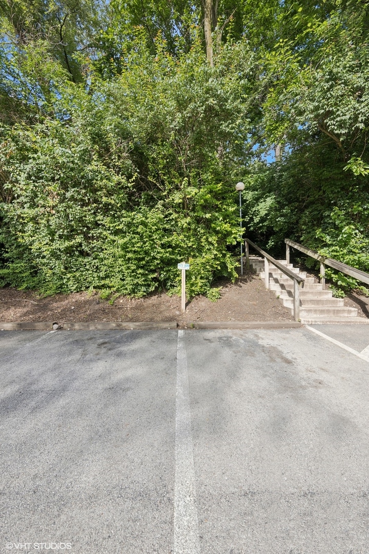 5900 Forest View Road #2A, Lisle, IL 60532
