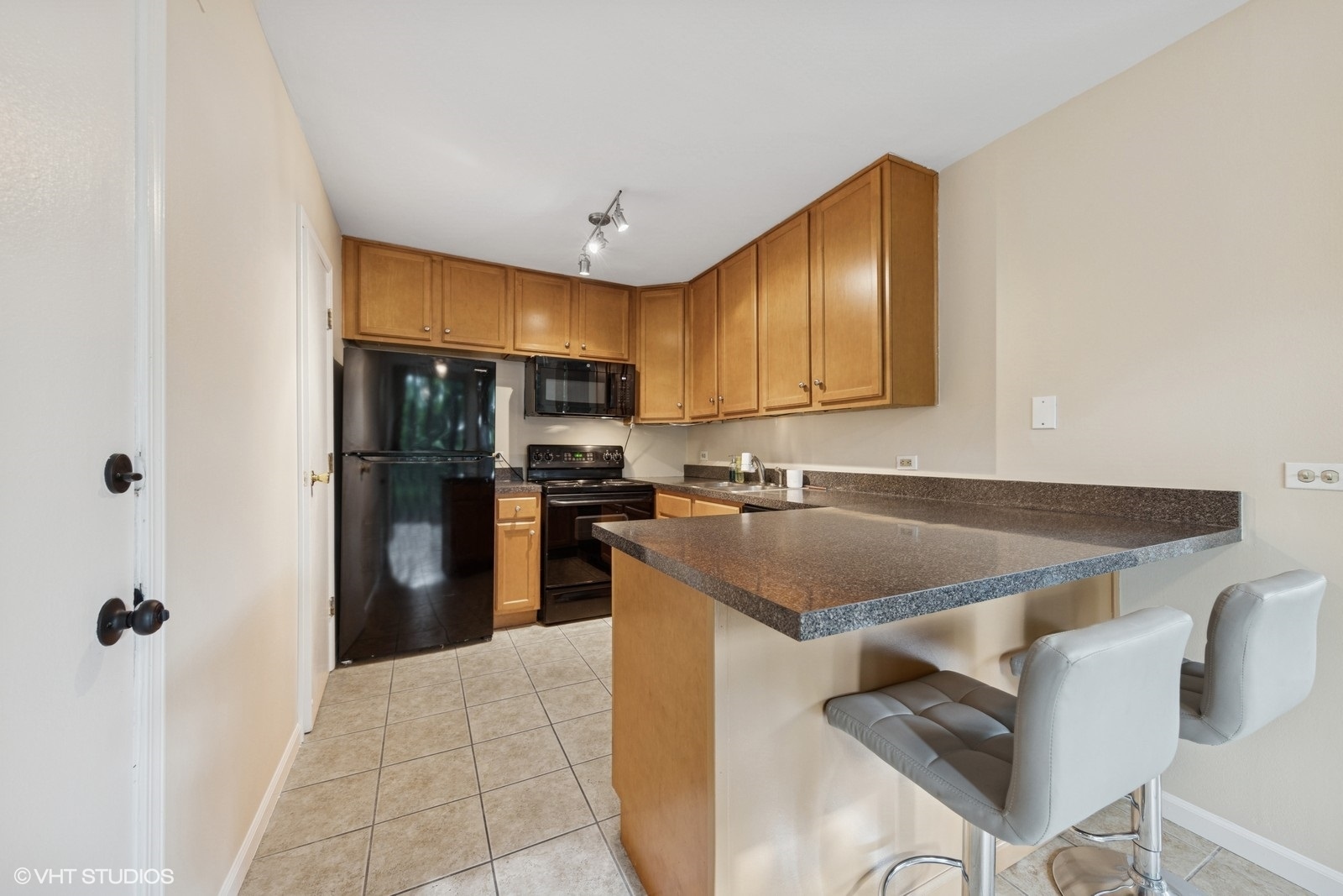 5900 Forest View Road #2A, Lisle, IL 60532