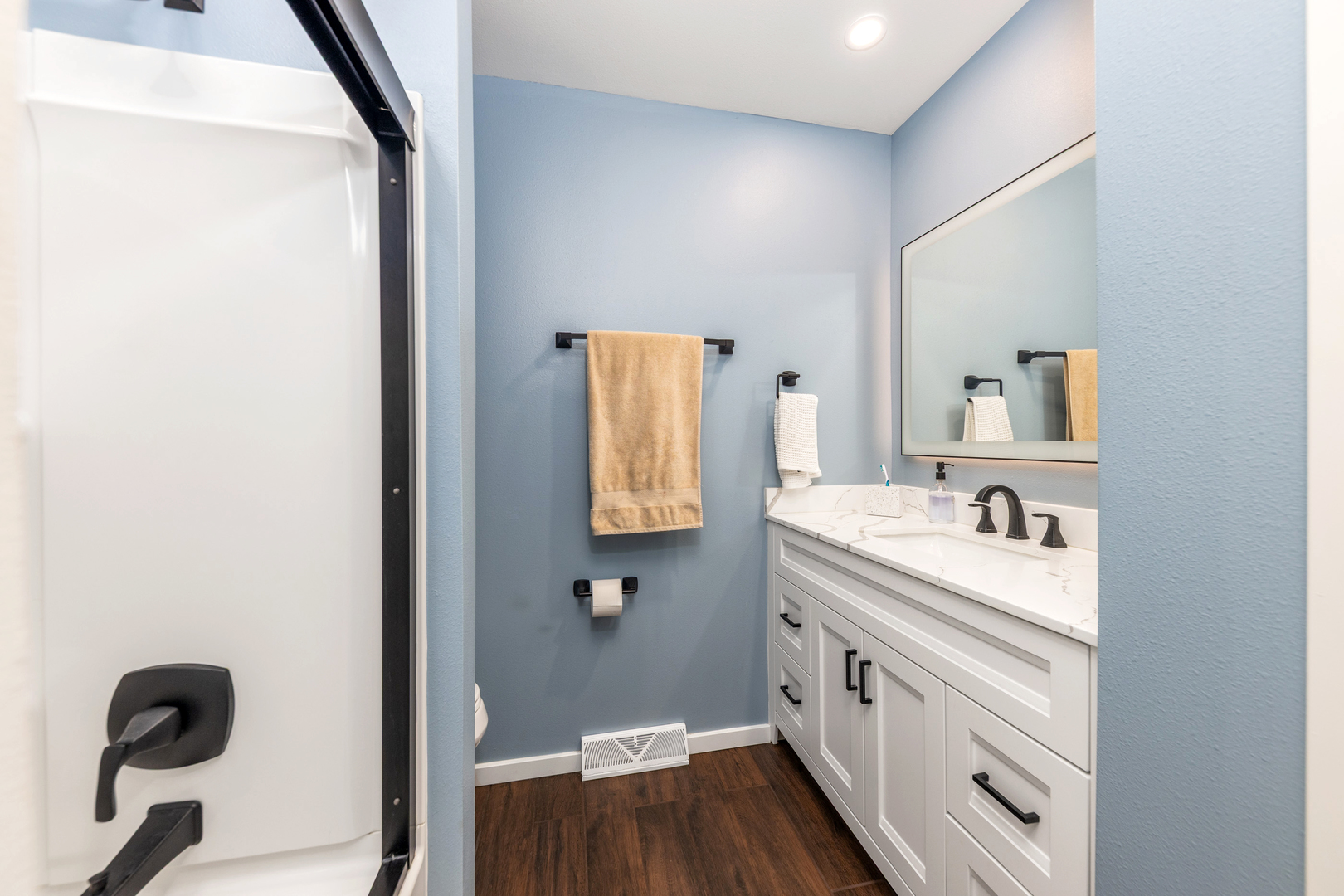 26W430 Natalie Court, Carol Stream, IL 60188