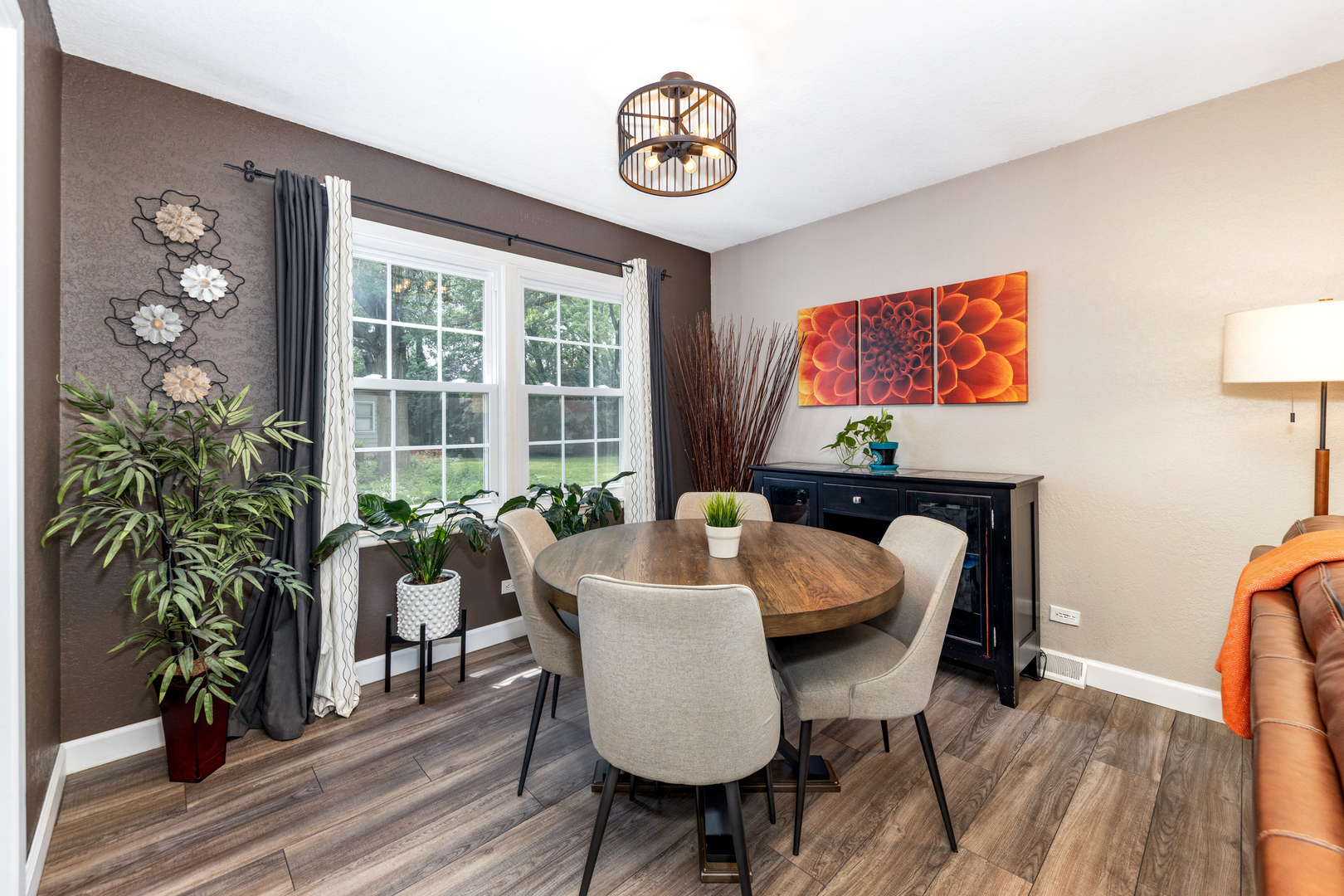 26W430 Natalie Court, Carol Stream, IL 60188