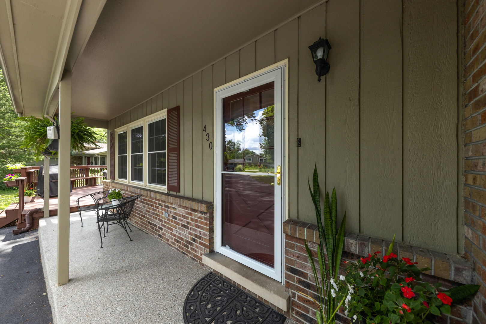 26W430 Natalie Court, Carol Stream, IL 60188