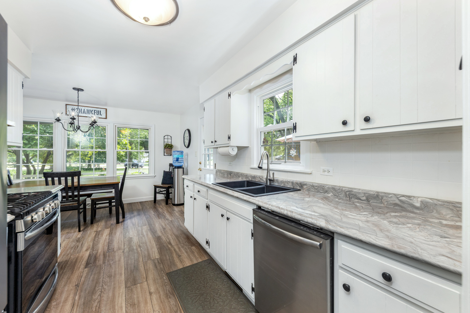 26W430 Natalie Court, Carol Stream, IL 60188