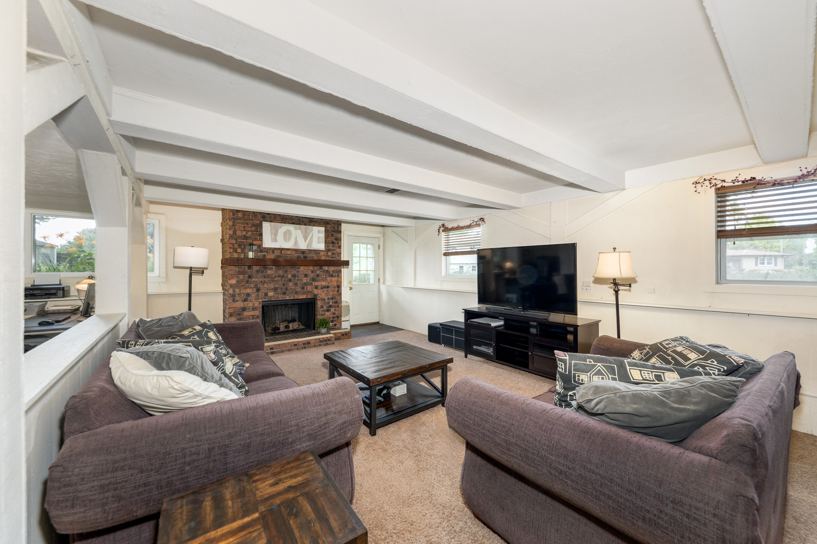 26W430 Natalie Court, Carol Stream, IL 60188