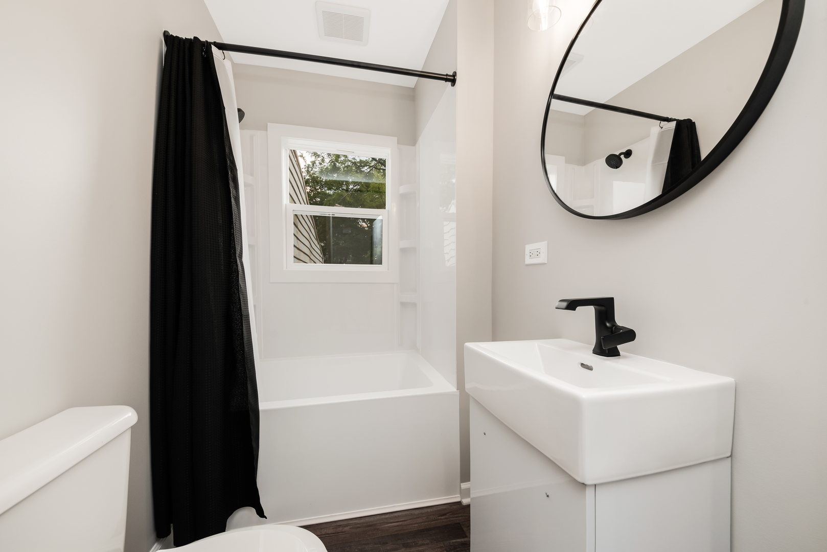 513 Pontiac Street, Joliet, IL 60432