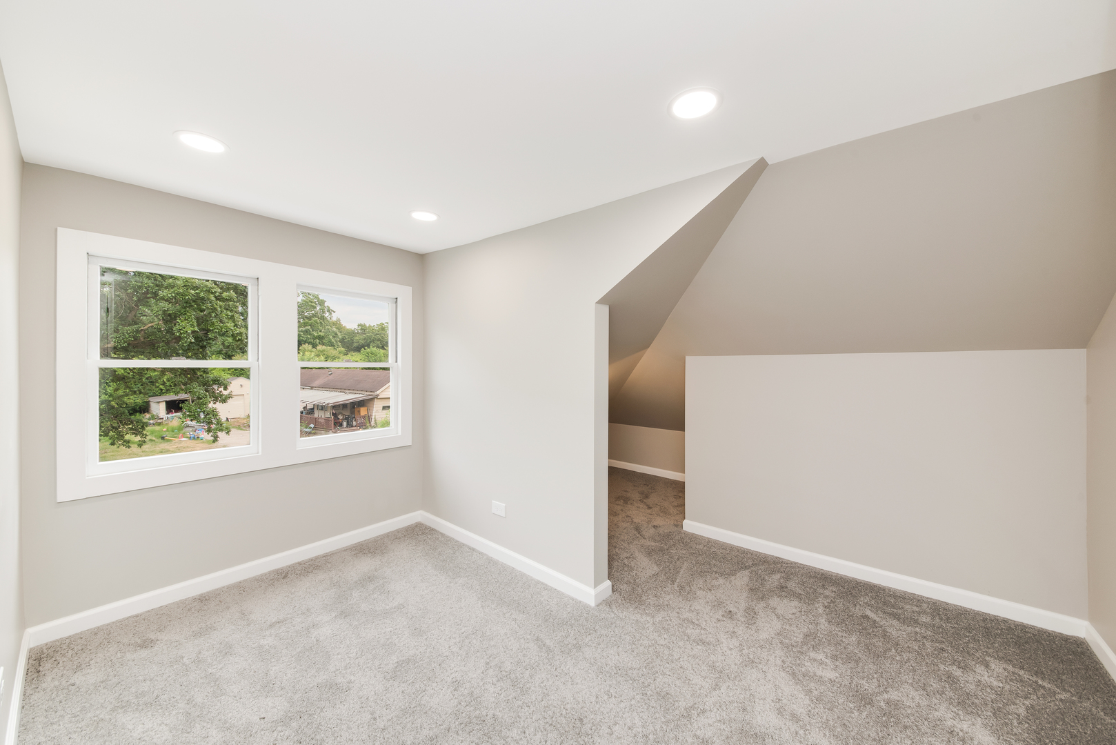 513 Pontiac Street, Joliet, IL 60432