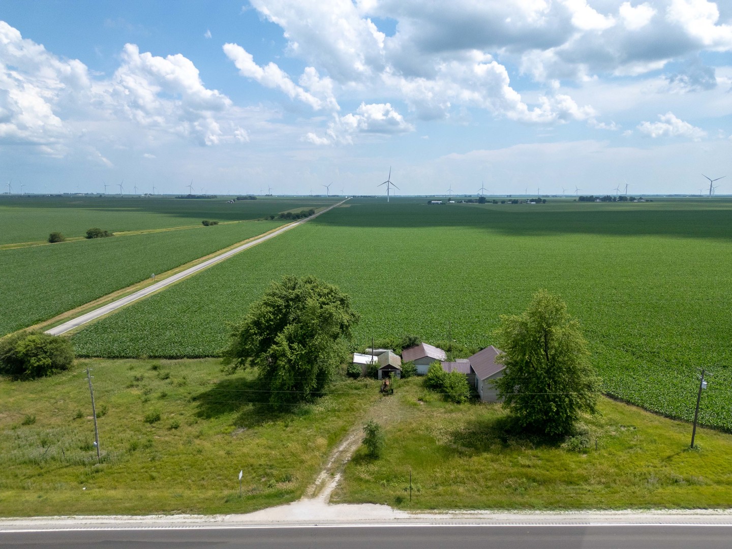 26439 E 3100 North Road, Chenoa, IL 61726