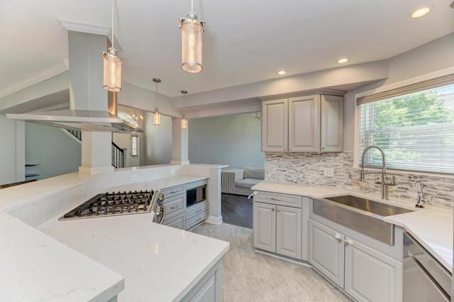 2716 Burton Drive, Westchester, IL 60154