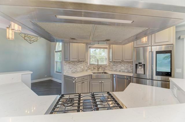 2716 Burton Drive, Westchester, IL 60154