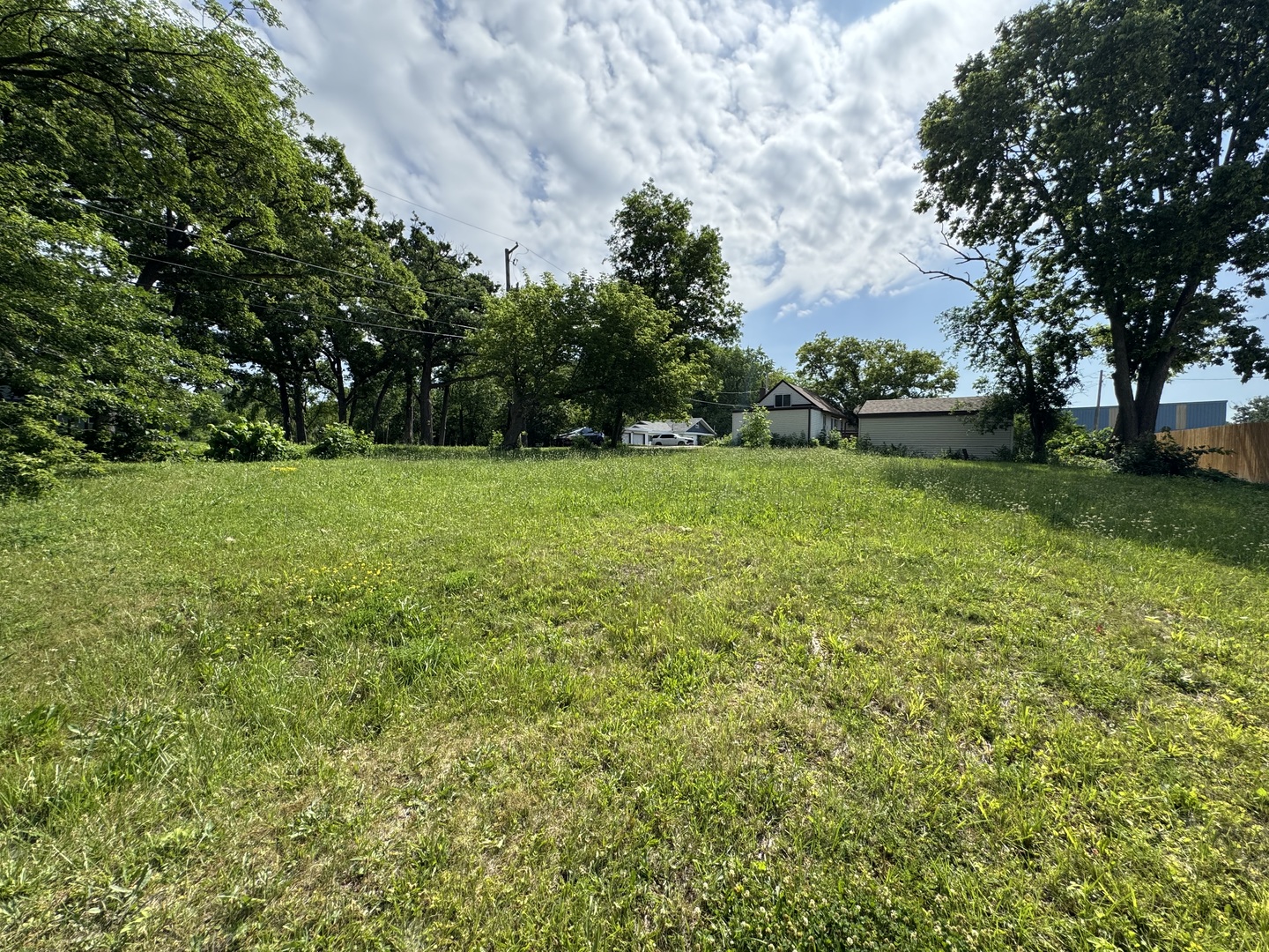 42309 N Woodbine Avenue, Antioch, IL 60002