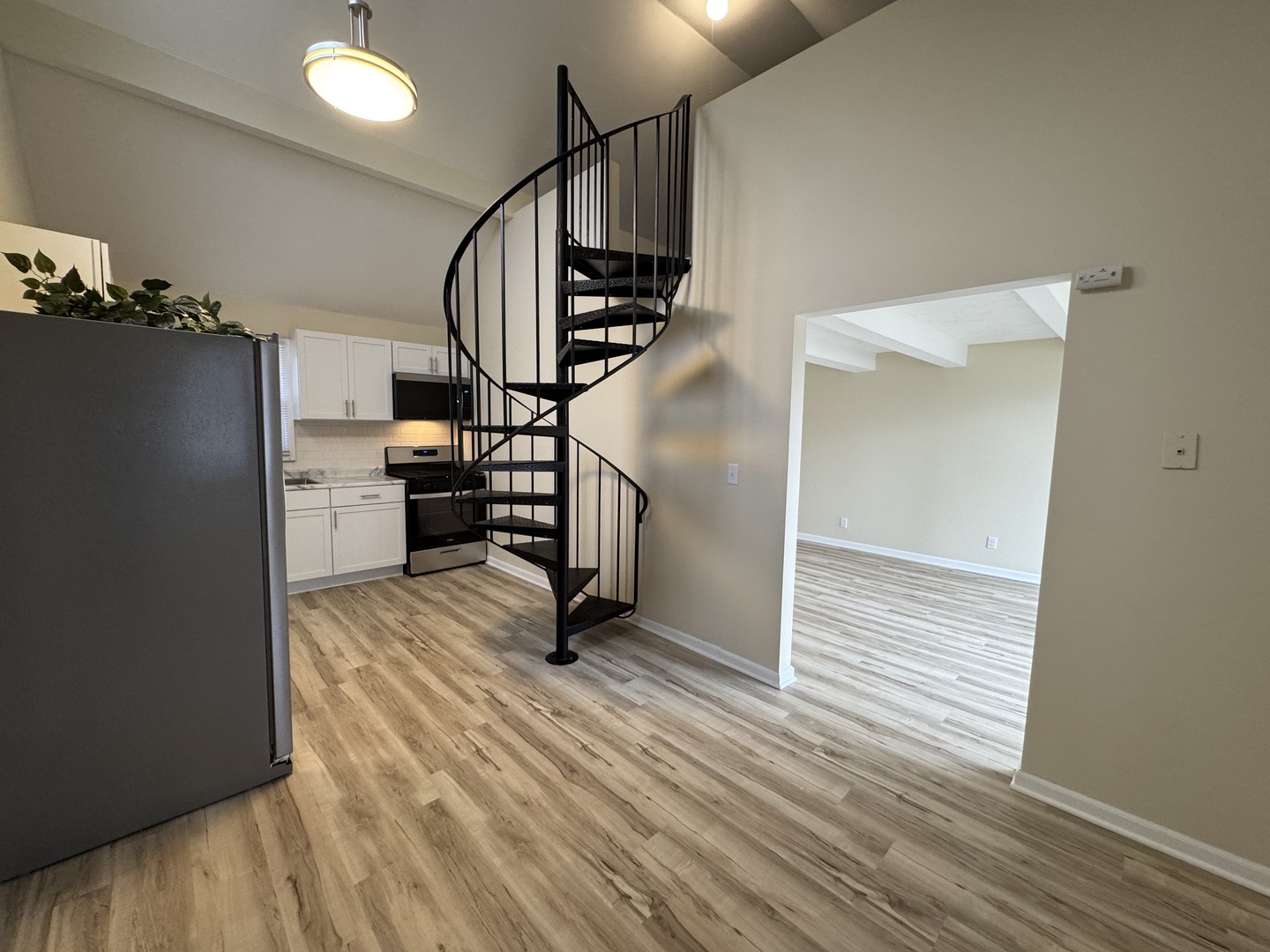 42309 N Woodbine Avenue, Antioch, IL 60002