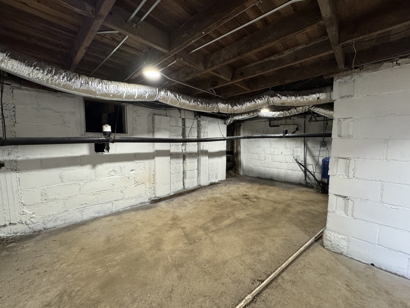 42309 N Woodbine Avenue, Antioch, IL 60002