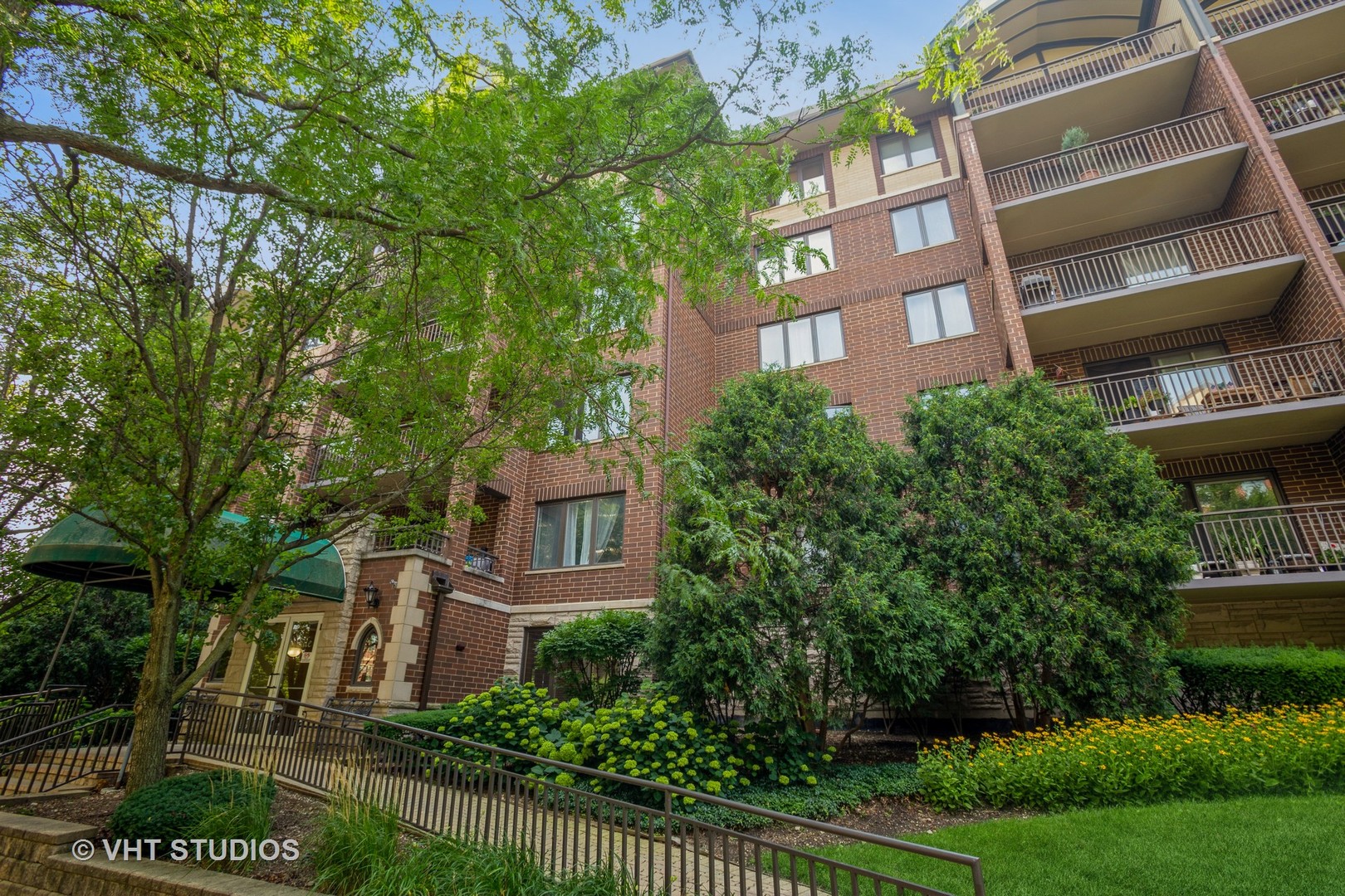 10 S WILLE Street #603, Mount Prospect, IL 60056