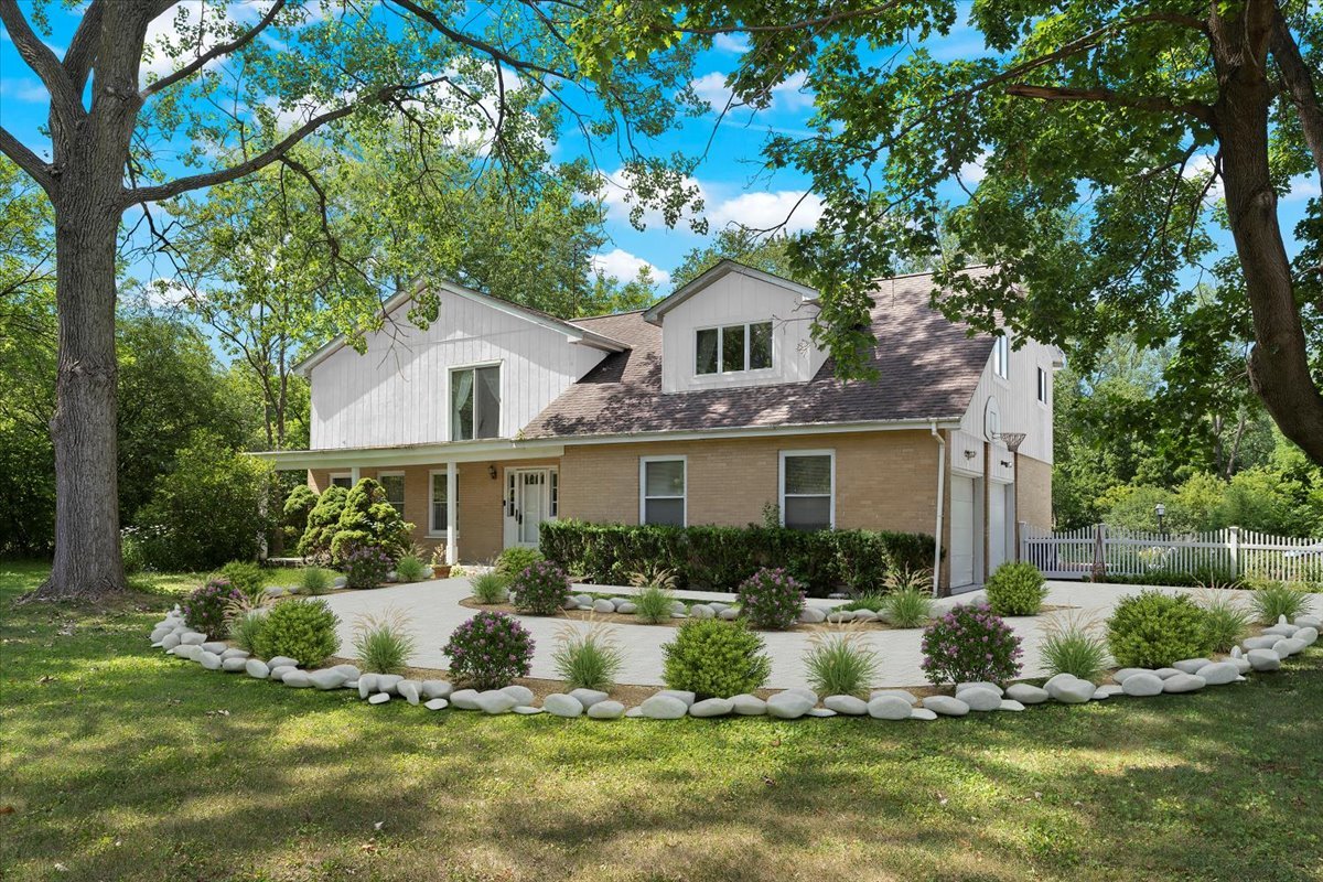 28442 W Main Street, Barrington, IL 60010