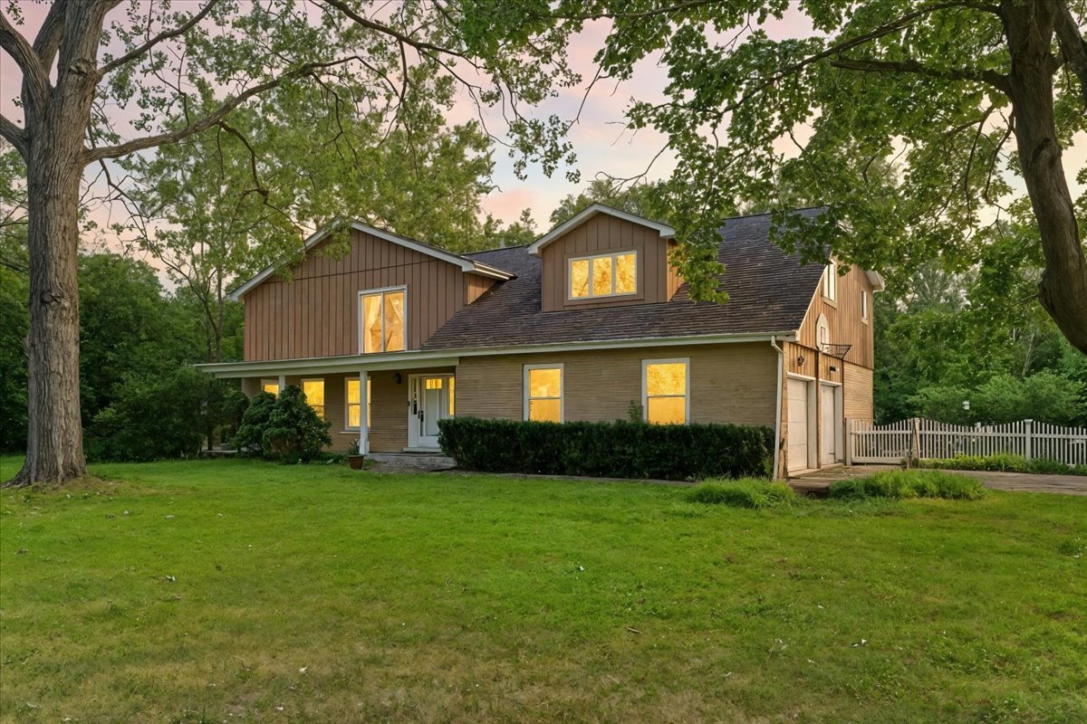 28442 W Main Street, Barrington, IL 60010