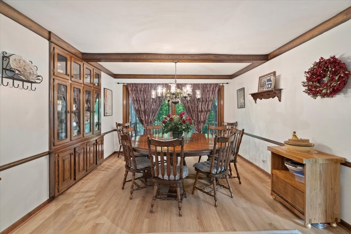 28442 W Main Street, Barrington, IL 60010