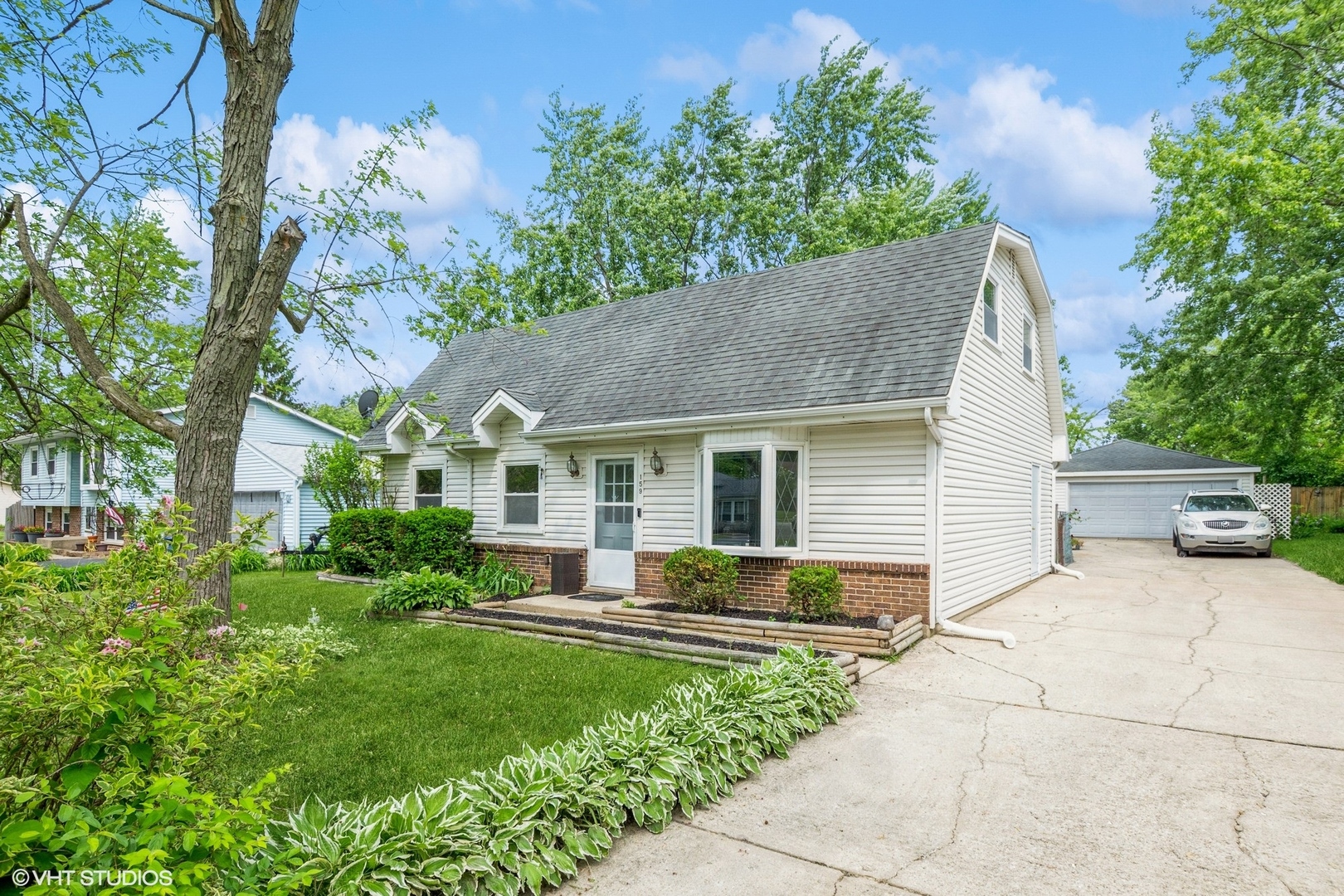 159 Blackberry Drive, Bolingbrook, IL 60440