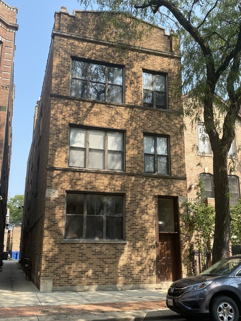 1418 W Lexington Street #2F, Chicago, IL 60607