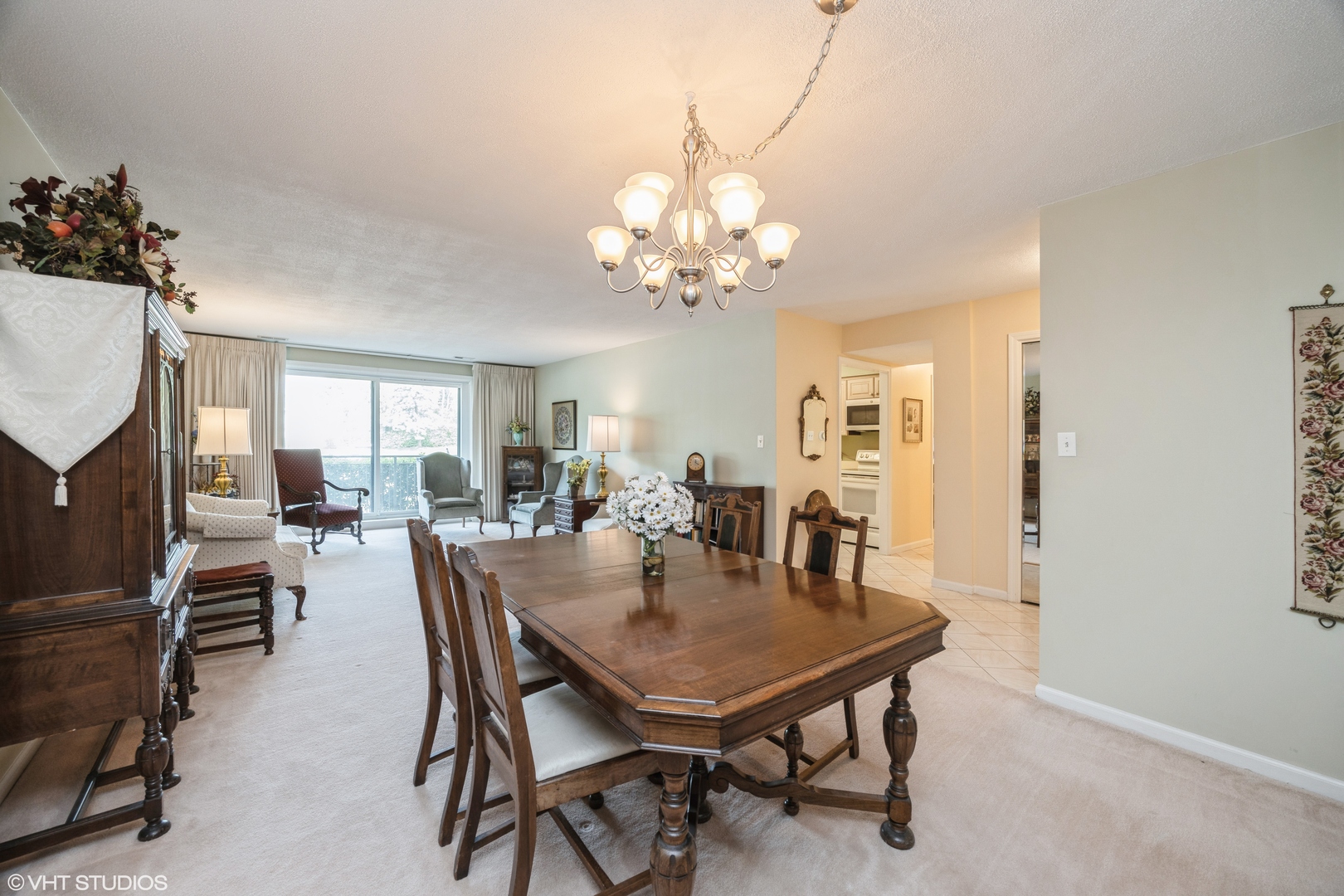 601 Lake Hinsdale Drive #104, Willowbrook, IL 60527