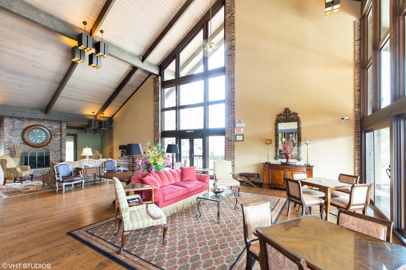601 Lake Hinsdale Drive #104, Willowbrook, IL 60527