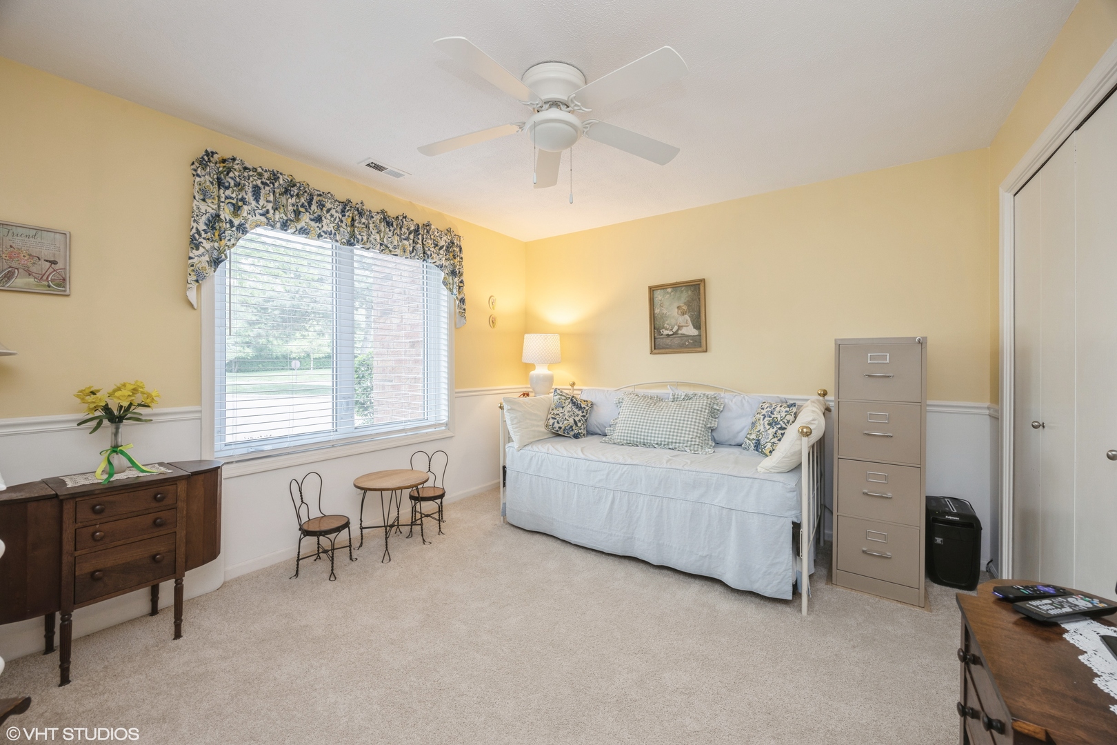601 Lake Hinsdale Drive #104, Willowbrook, IL 60527