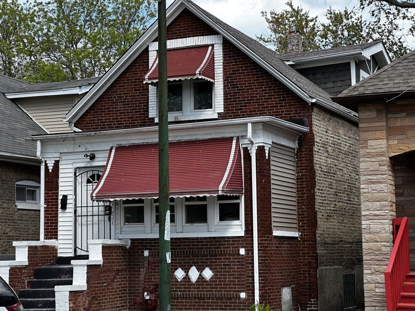 7621 S Eberhart Avenue, Chicago, IL 60619