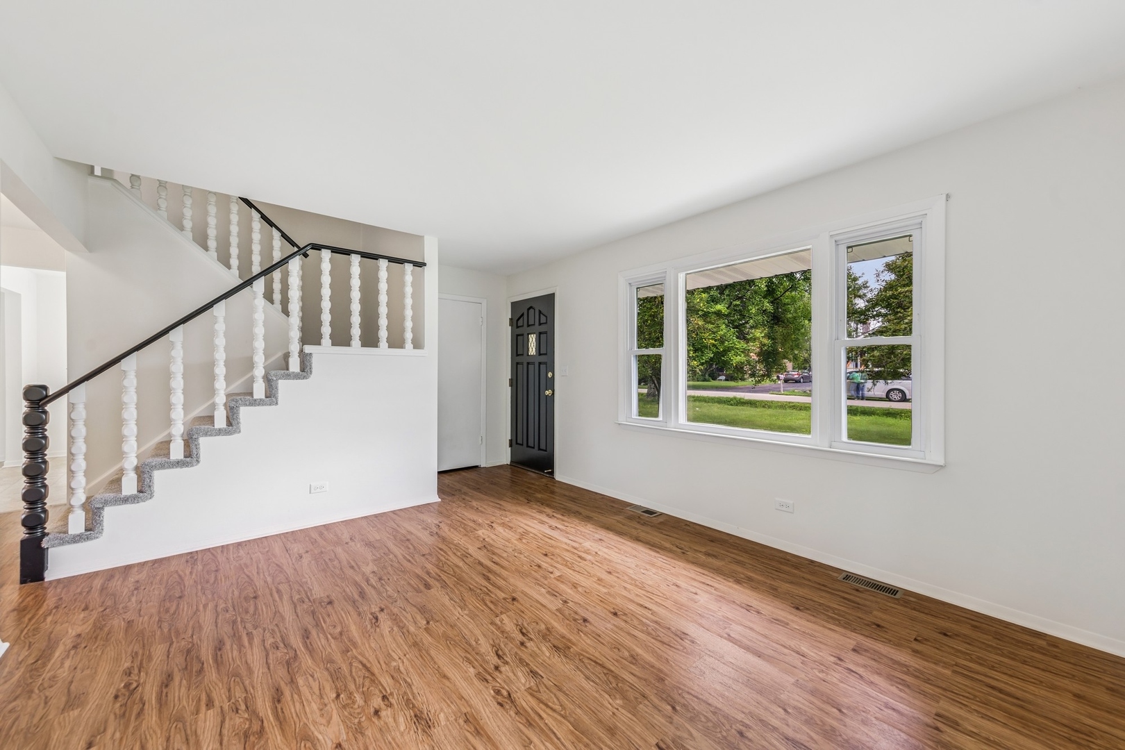 N631 Knollwood Drive, Wheaton, IL 60187