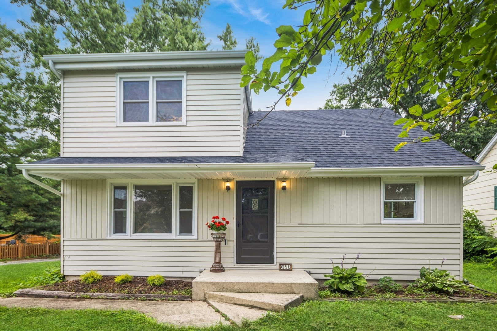 N631 Knollwood Drive, Wheaton, IL 60187
