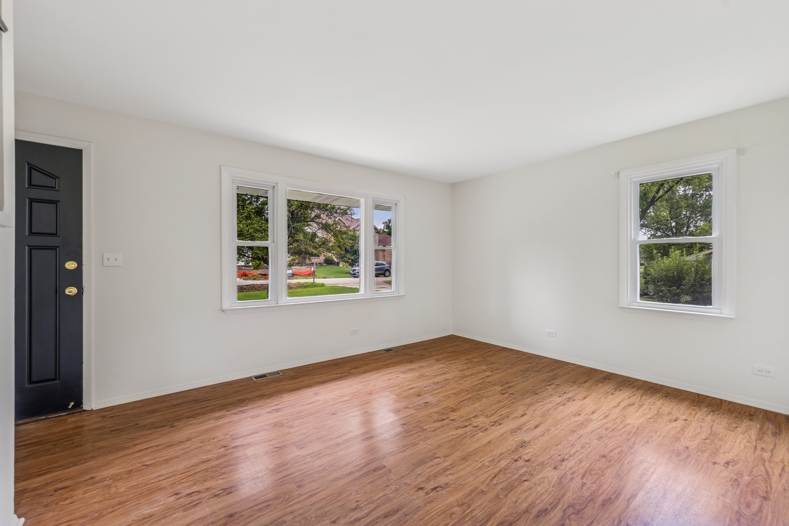 N631 Knollwood Drive, Wheaton, IL 60187