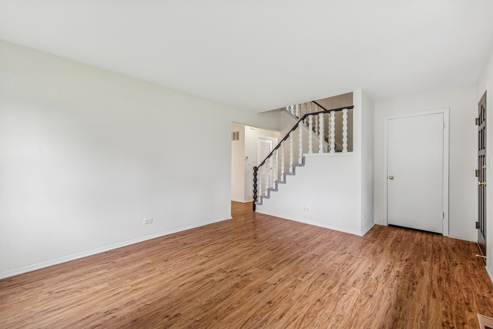 N631 Knollwood Drive, Wheaton, IL 60187