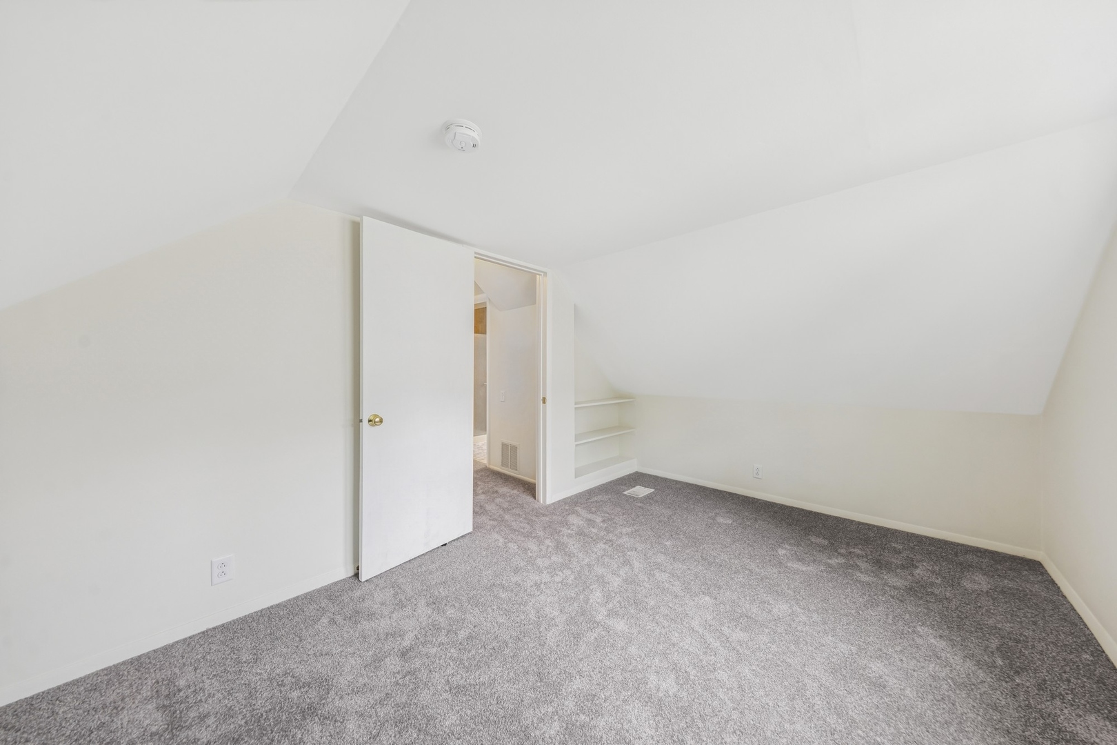 N631 Knollwood Drive, Wheaton, IL 60187